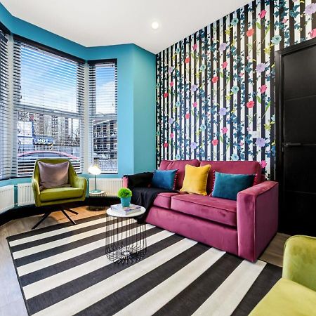 Bright & Colourful House - Best For A Large Groups London Exterior photo