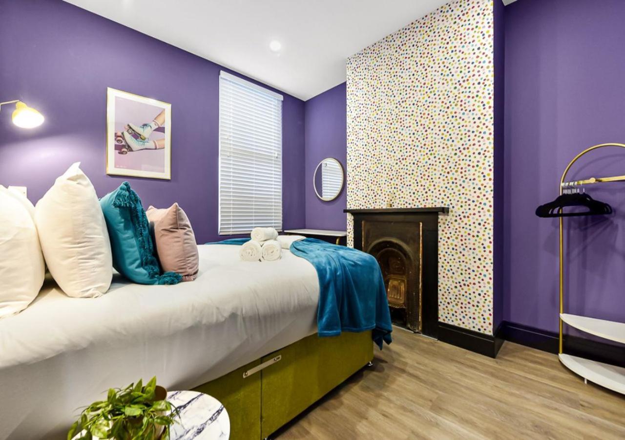 Bright & Colourful House - Best For A Large Groups London Exterior photo
