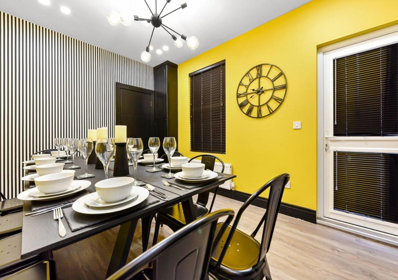 Bright & Colourful House - Best For A Large Groups London Exterior photo